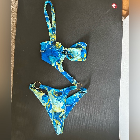 Kamari Swim Blue/Green Skye Asymmetrical One Piece Monokini Swimsuit size M - Picture 4 of 10